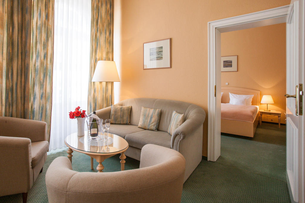Hotel Villa Auguste Viktoria Ostseebad Heringsdorf Zimmer foto